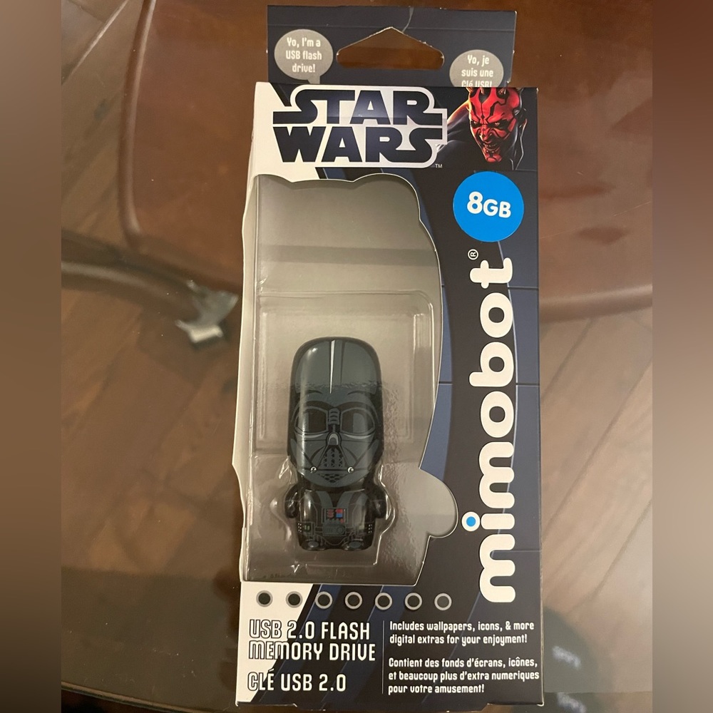 NIB Star Wars USB flash memory drive 8GB